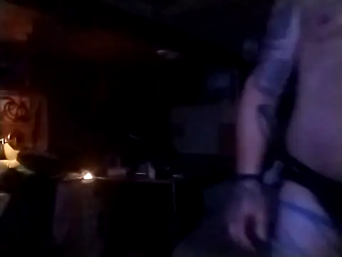 Snapshot of JoeyUhOh chatting on October 20, 5:53 am JoeyUhOh online show from October 20, 5:53 am