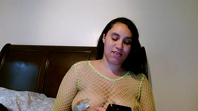 Snapshot of carlithefreak chatting on October 18, 8:44 pm carlithefreak online show from October 18, 8:44 pm