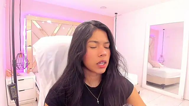 samantaa shy online show from April 7, 2:24 am