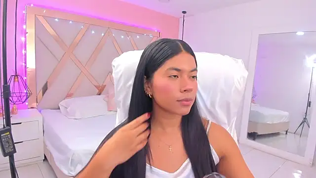 samantaa shy online show from February 8, 3:37 am