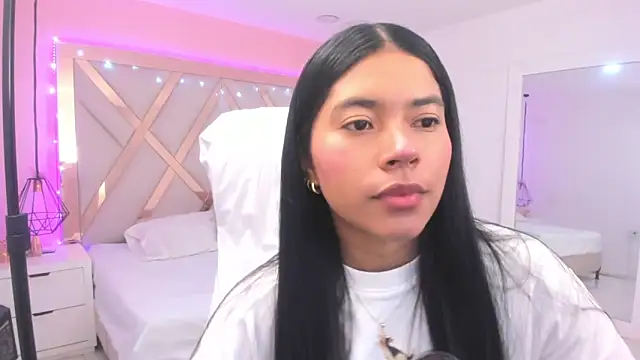 samantaa shy online show from February 7, 3:03 am