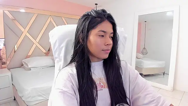 Snapshot of samantaa_shy chatting on November 22, 3:38 am samantaa shy online show from November 22, 3:38 am