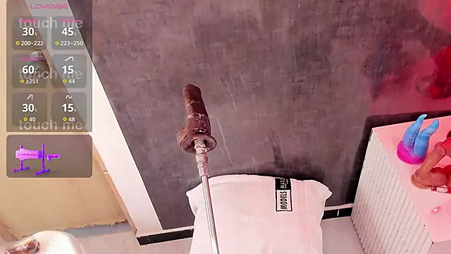 sharlotthe bigass online show from March 2, 7:59 am