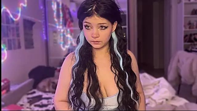 Snapshot of nikoli_naw chatting on October 26, 2:06 pm nikoli naw online show from October 26, 2:06 pm