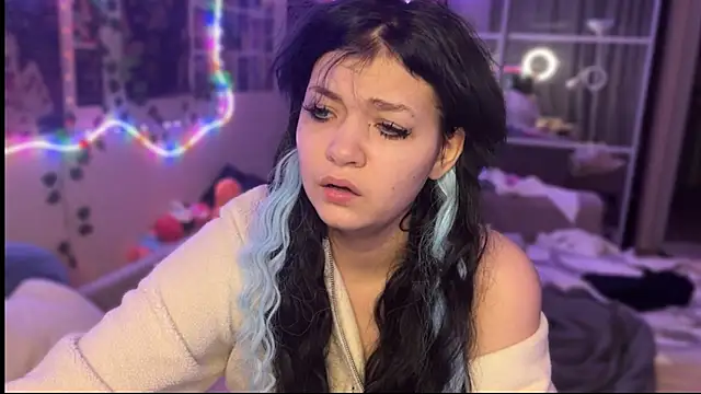 Snapshot of nikoli_naw chatting on October 30, 2:36 pm nikoli naw online show from October 30, 2:36 pm