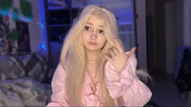 nikoli naw online show from March 5, 9:11 pm