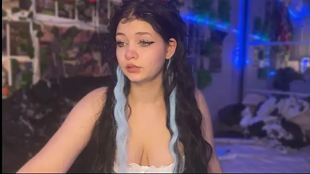 nikoli naw online show from November 8, 3:59 pm