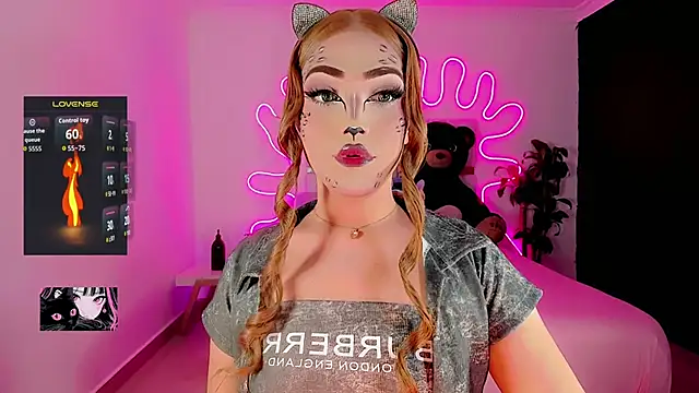 Snapshot of Abbygilx chatting on October 29, 4:44 am Abbygilx online show from October 29, 4:44 am