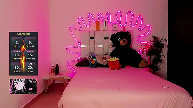 Snapshot of Abbygilx chatting on November 7, 1:43 am Abbygilx online show from November 7, 1:43 am