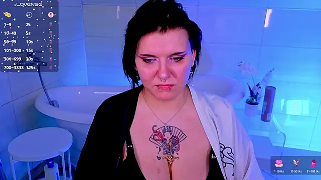 bluelunaray online show from November 22, 10:25 am