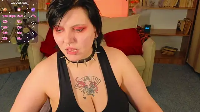 bluelunaray online show from October 27, 11:00 am