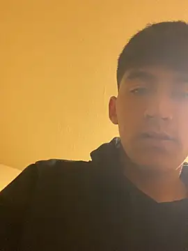 BadboyXXXMZ online show from April 18, 4:48 am