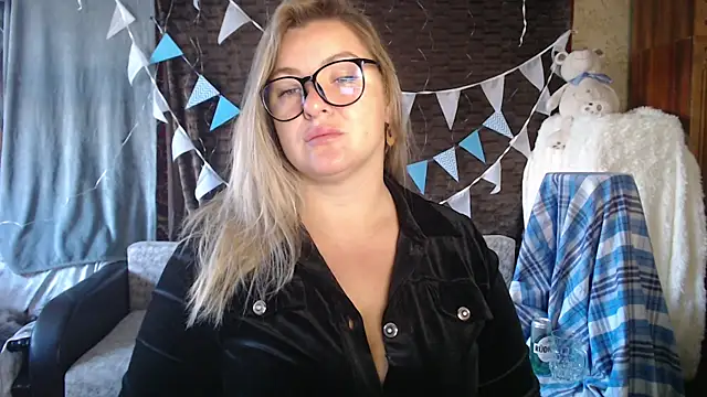 NikaSkylink online show from October 2, 4:05 am