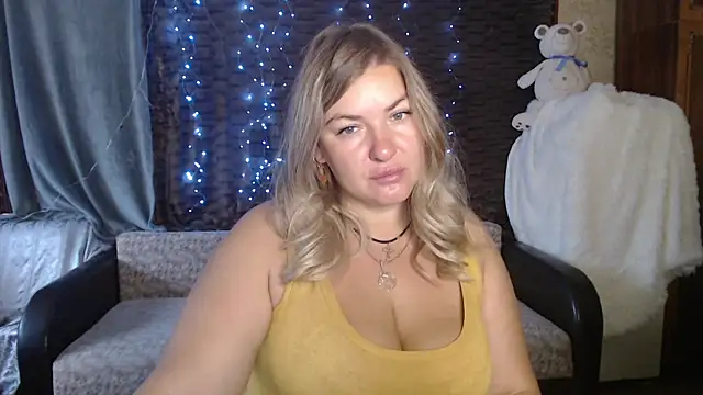 NikaSkylink online show from September 18, 3:31 am