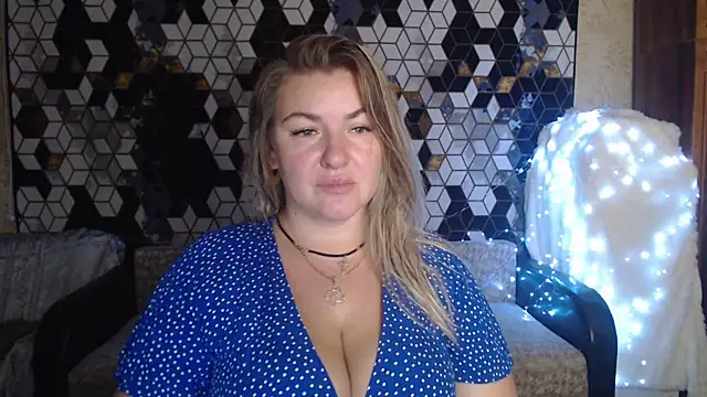 NikaSkylink online show from November 17, 8:02 pm