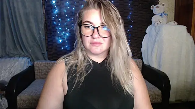 NikaSkylink online show from October 17, 7:37 pm