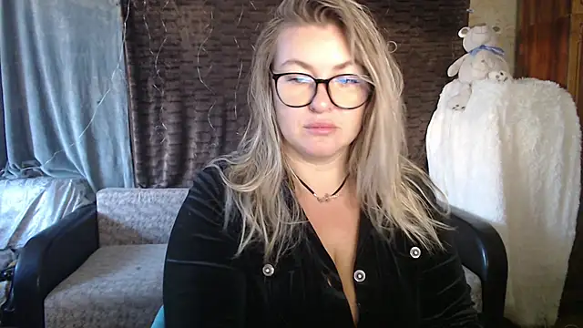 NikaSkylink online show from October 8, 3:52 am