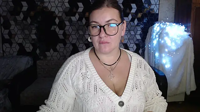 NikaSkylink online show from December 1, 7:15 pm