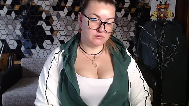 NikaSkylink online show from April 14, 4:50 am