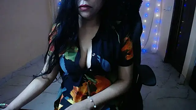 Snapshot of Divvya_ chatting on January 14, 6:55 pm Divvya online show from January 14, 6:55 pm