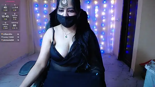 Divvya  online show from February 24, 10:32 pm