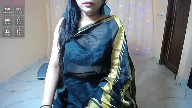Snapshot of Divvya_ chatting on December 5, 7:12 pm Divvya online show from December 5, 7:12 pm