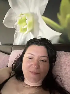 Liza Will online show from March 30, 5:42 am