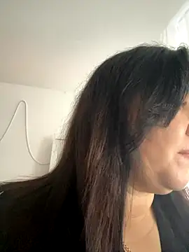 Snapshot of Liza_Will chatting on November 17, 7:34 am Liza Will online show from November 17, 7:34 am