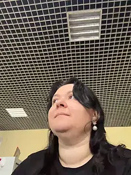 Liza Will online show from April 13, 8:40 am