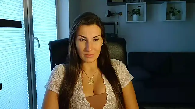 DonnaAmore online show from October 12, 3:24 pm