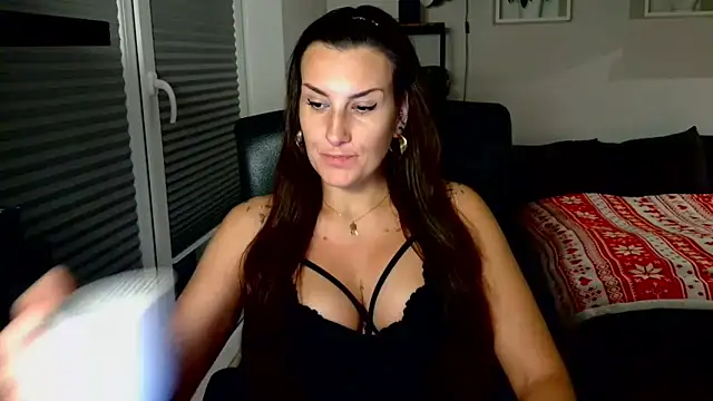 DonnaAmore online show from November 19, 3:12 pm