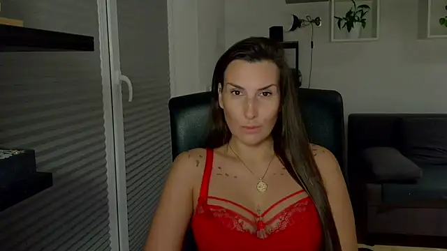 DonnaAmore online show from November 17, 3:27 pm