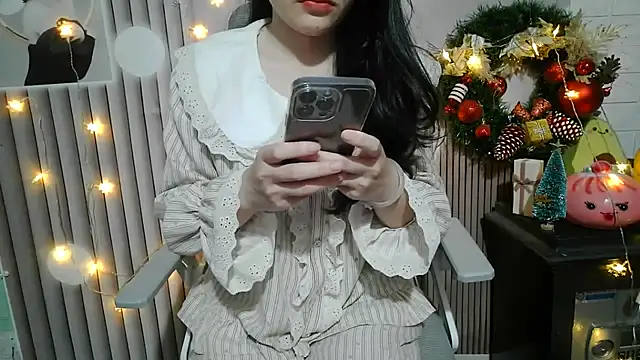 Emachiii online show from December 21, 2:03 am