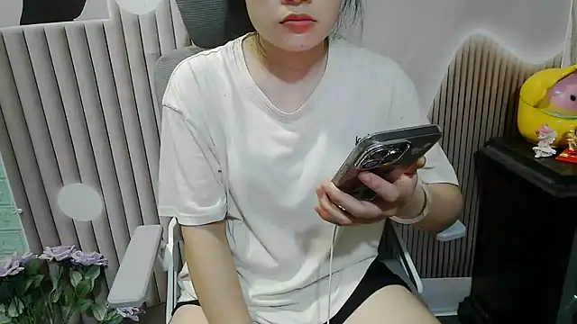 Emachiii online show from October 7, 1:56 pm