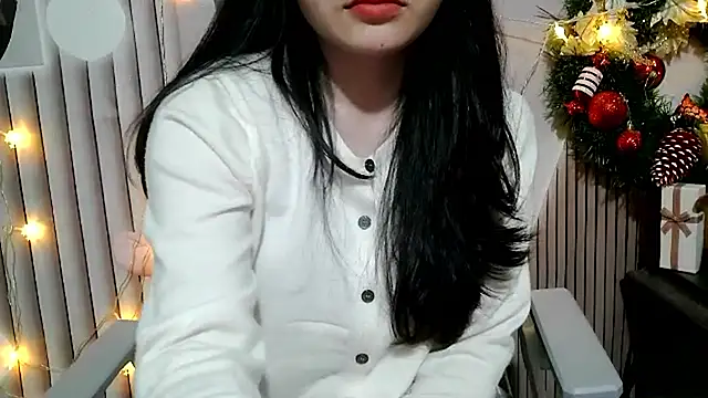 Emachiii online show from December 17, 1:27 pm