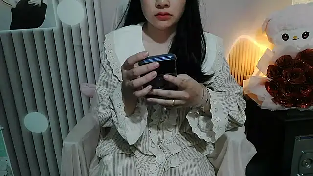 Emachiii online show from November 14, 2:48 am