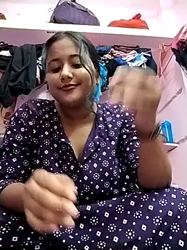 Snapshot of Fun__with__Prity chatting on October 30, 6:16 pm Fun with Prity online show from October 30, 6:16 pm