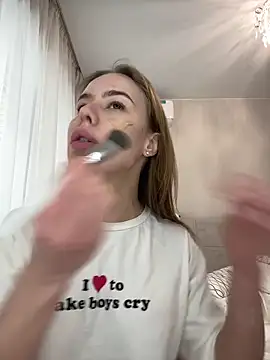 Ashley Roys online show from February 13, 11:21 am