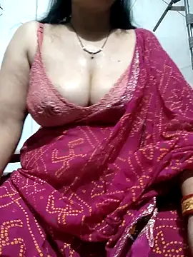 Snapshot of Cuty_siya_143 chatting on March 30, 9:00 am Cuty siya 143 online show from March 30, 9:00 am