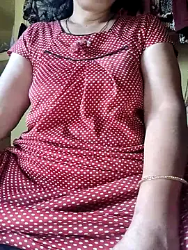 Snapshot of Cuty_siya_143 chatting on May 20, 10:34 am Cuty siya 143 online show from May 20, 10:34 am