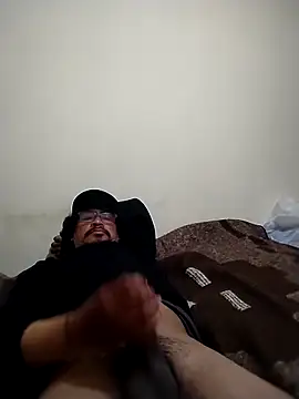 Satantin online show from November 2, 2:44 pm