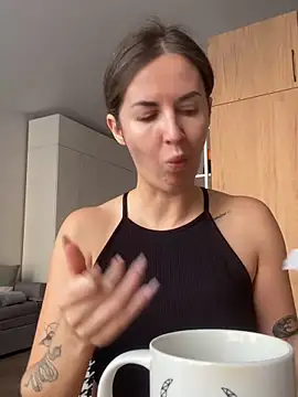 Snapshot of ElizabetBlack chatting on November 4, 7:56 am ElizabetBlack online show from November 4, 7:56 am