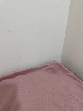 Snapshot of YourSlutBoySl chatting on November 12, 8:18 am YourSlutBoySl online show from November 12, 8:18 am