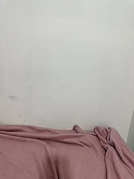 Snapshot of YourSlutBoySl chatting on January 7, 5:45 am YourSlutBoySl online show from January 7, 5:45 am