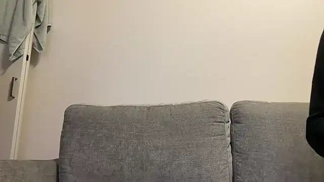 Snapshot of p-nyan4 chatting on February 8, 10:35 am p-nyan4 online show from February 8, 10:35 am