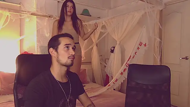 Laila asher online show from October 25, 7:07 am