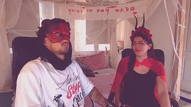 Laila asher online show from October 28, 8:19 pm