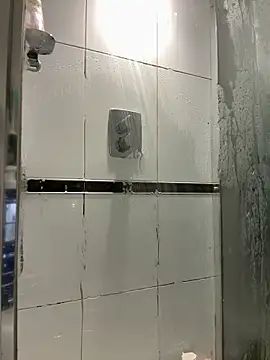 Snapshot of Woodchip chatting on November 15, 7:45 am Woodchip online show from November 15, 7:45 am