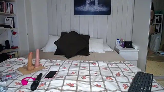 alexa moreti online show from November 4, 9:13 am