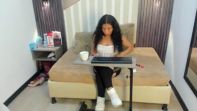 LittleeStar online show from June 11, 2:53 am